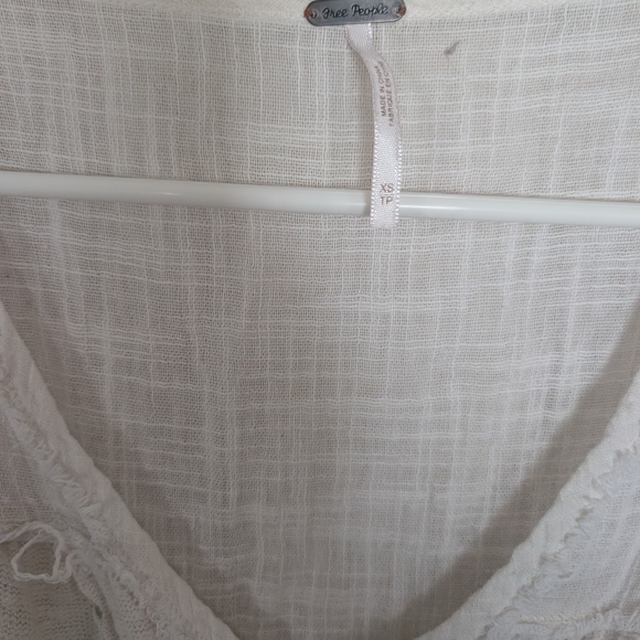 Free People Cream Linen Blend Eyelet Top - Frayed Hem - Size XS - Picture 3 of 6